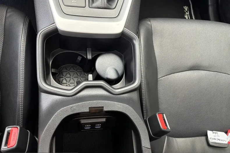 Toyota RAV4 din 2022 cu 101.500 km - oferta TOY239857 - foto 34