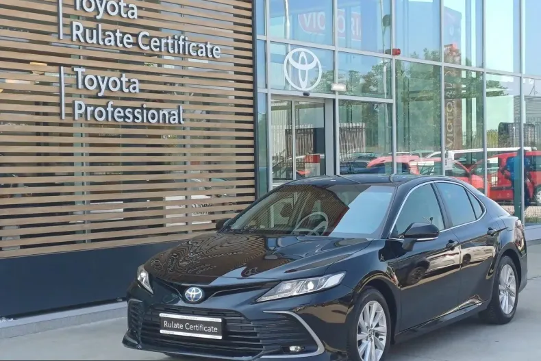 Toyota Camry din 2022 cu 18.140 km - oferta TOY239858 - foto 2