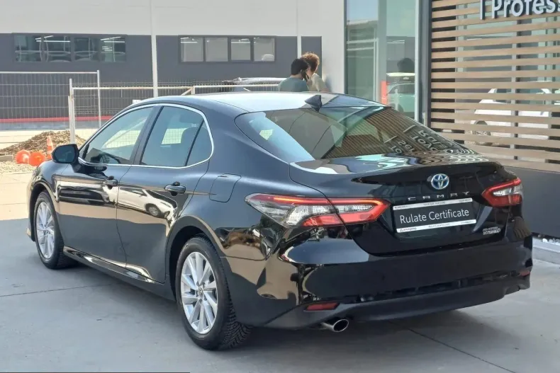 Toyota Camry din 2022 cu 18.140 km - oferta TOY239858 - foto 5