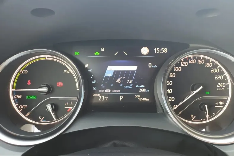 Toyota Camry din 2022 cu 18.140 km - oferta TOY239858 - foto 16