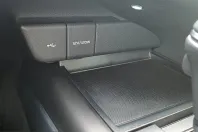 Toyota Camry din 2022 cu 18.140 km - oferta TOY239858 - foto 21