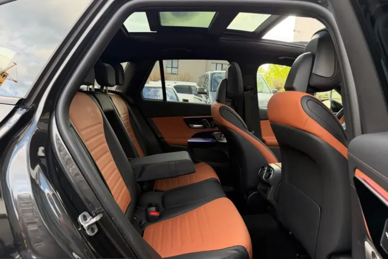 Mercedes-Benz GLC 450 (Clasa GLC) din 2024 cu 43.000 km - oferta MER239882 - foto 19