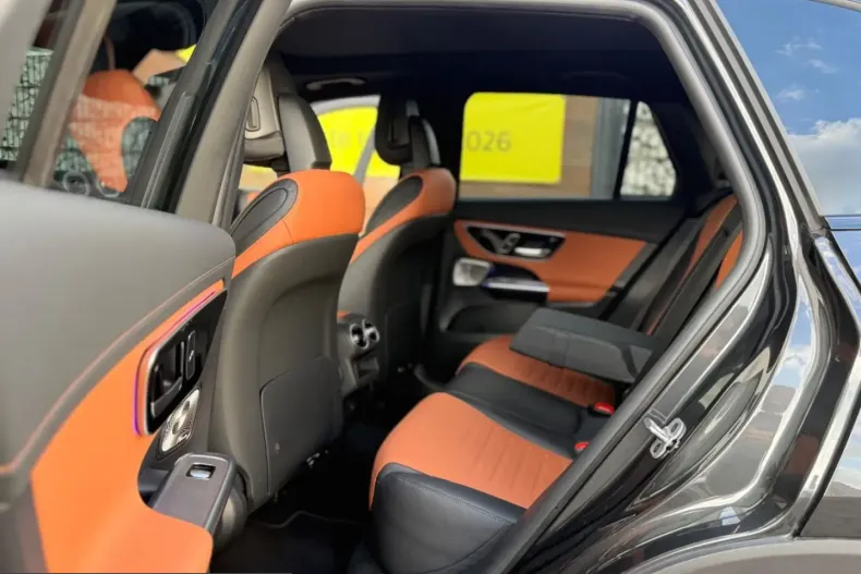 Mercedes-Benz GLC 450 (Clasa GLC) din 2024 cu 43.000 km - oferta MER239882 - foto 24