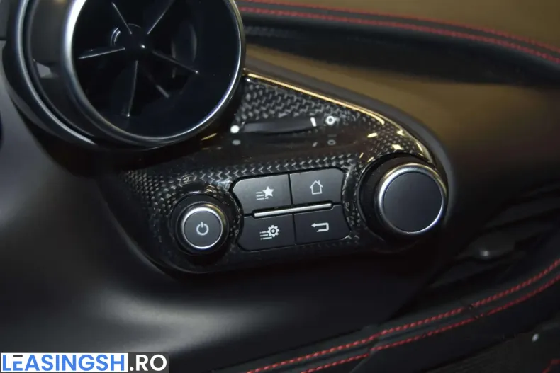 Ferrari F8 din 2022 cu 9.200 km - oferta FER239884 - foto 22