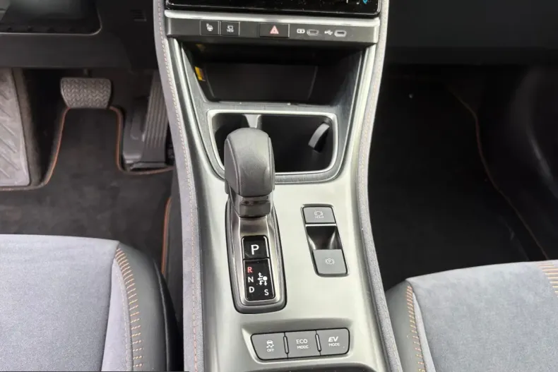 Lexus LBX din 2024 cu 19.410 km - oferta LEX239887 - foto 11