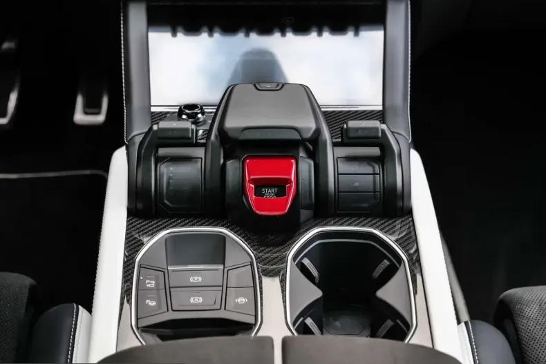 Lamborghini Urus din 2024 cu 9.750 km - oferta LAM239889 - foto 16