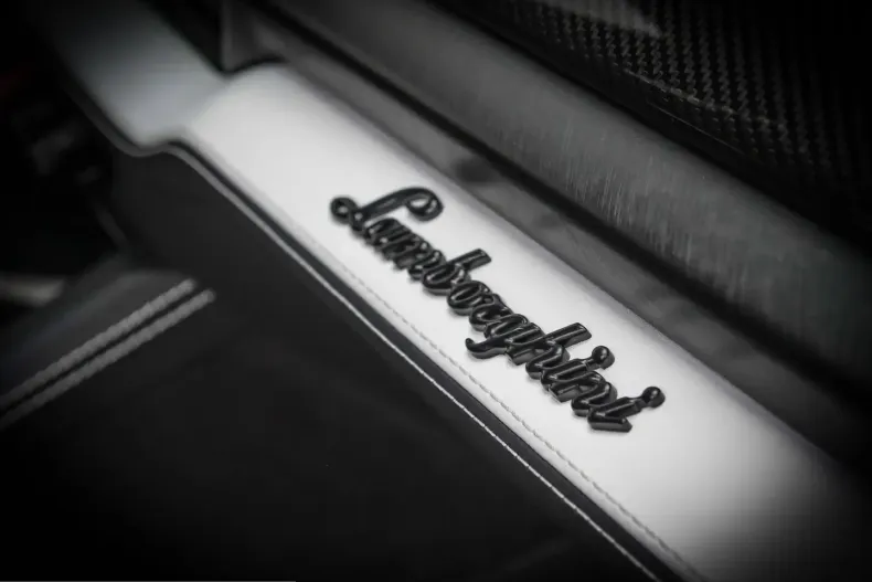 Lamborghini Urus din 2024 cu 9.750 km - oferta LAM239889 - foto 21