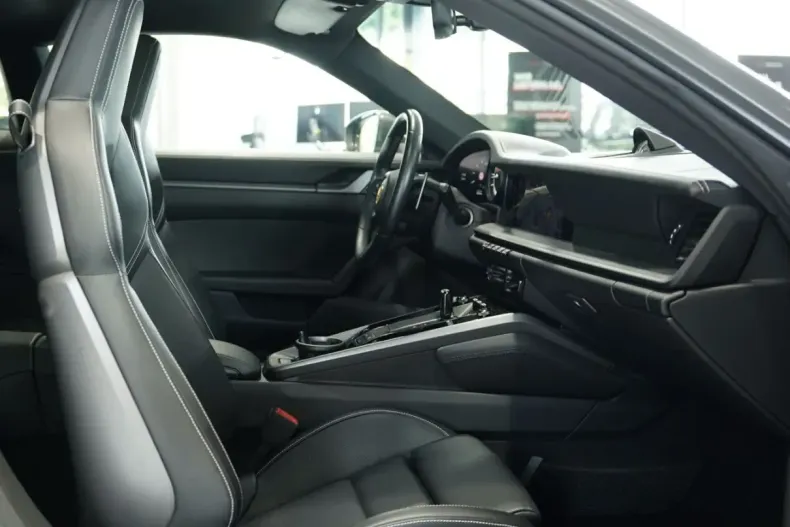 Porsche 992 din 2021 cu 19.800 km - oferta POR239892 - foto 13