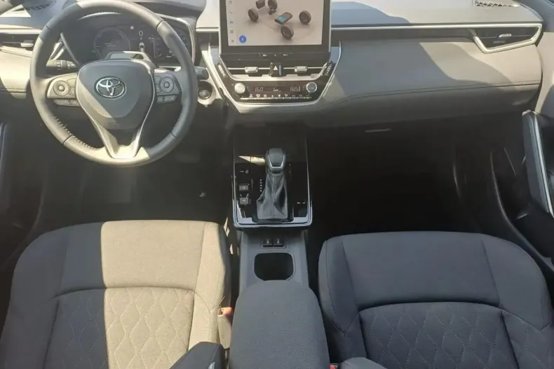 Toyota Corolla Cross din 2026 cu 412 km - oferta TOY239894 - foto 3