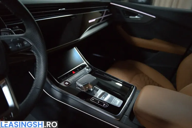 Audi RSQ8 din 2023 cu 1.500 km - oferta AUD239900 - foto 8