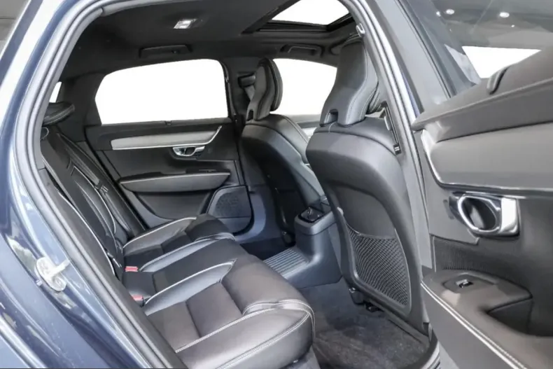 Volvo S90 din 2025 cu 9.500 km - oferta VOL239910 - foto 5