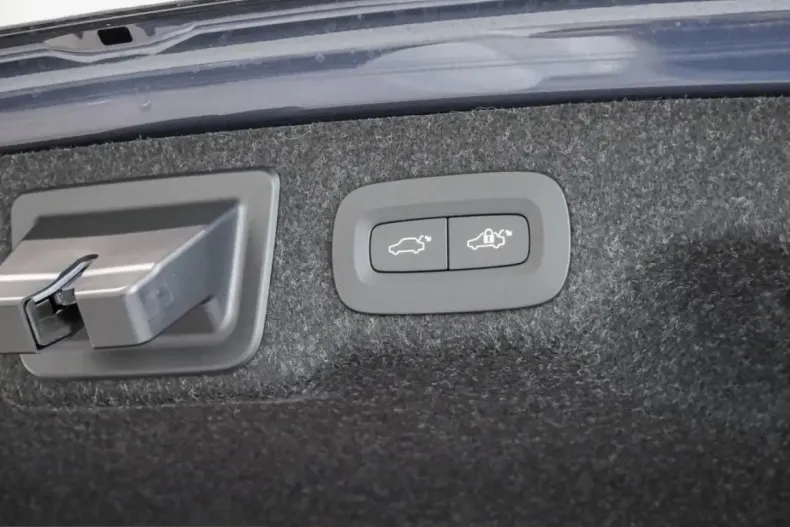 Volvo S90 din 2025 cu 9.500 km - oferta VOL239910 - foto 9