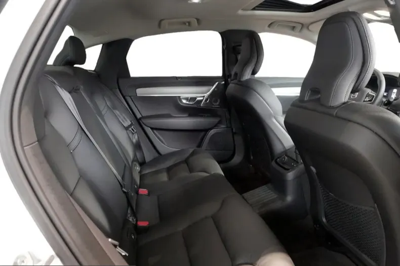 Volvo S90 din 2025 cu 7.850 km - oferta VOL239912 - foto 5
