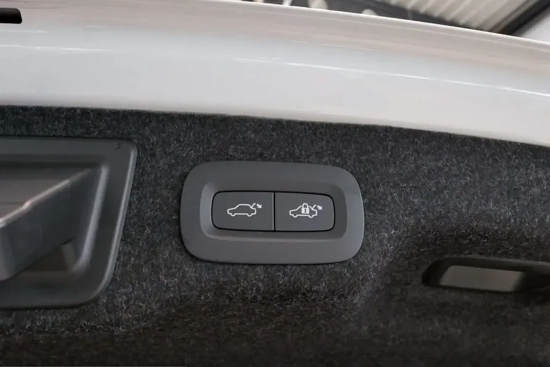 Volvo S90 din 2025 cu 7.850 km - oferta VOL239912 - foto 13