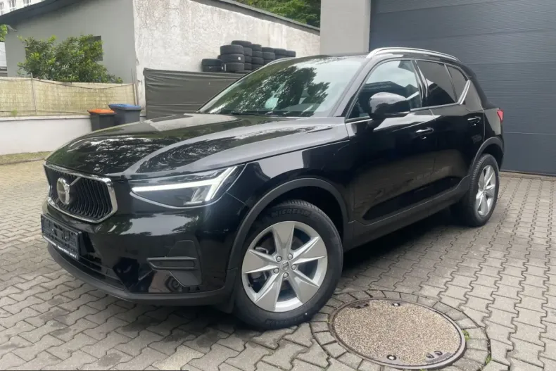 Volvo XC40 din 2025 cu 20.545 km - oferta VOL239913 - foto 1