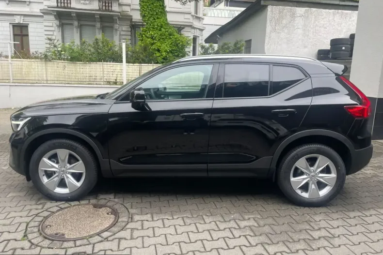 Volvo XC40 din 2025 cu 20.545 km - oferta VOL239913 - foto 4