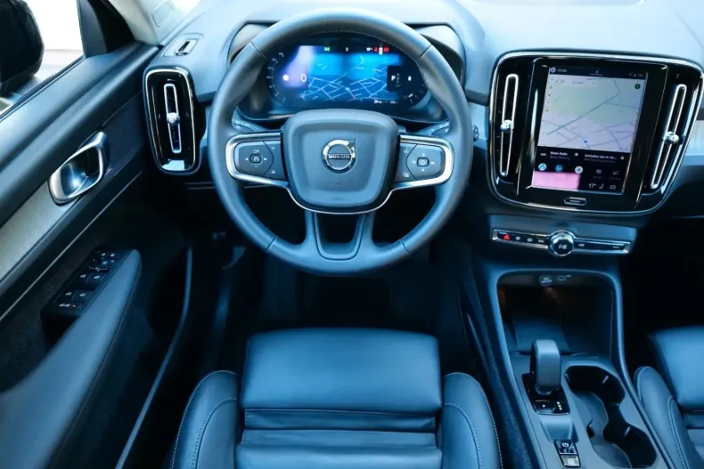 Volvo XC40 din 2025 cu 32.092 km - oferta VOL239914 - foto 14