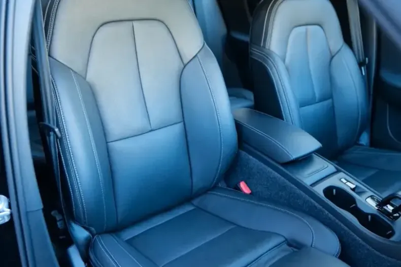 Volvo XC40 din 2025 cu 32.092 km - oferta VOL239914 - foto 21