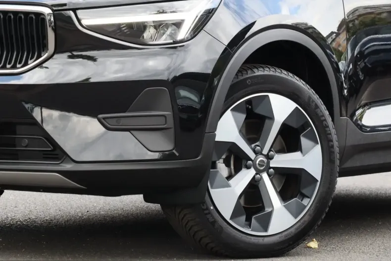 Volvo XC40 din 2024 cu 29.750 km - oferta VOL239916 - foto 5