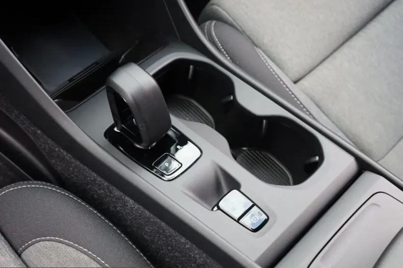 Volvo XC40 din 2024 cu 29.750 km - oferta VOL239916 - foto 9