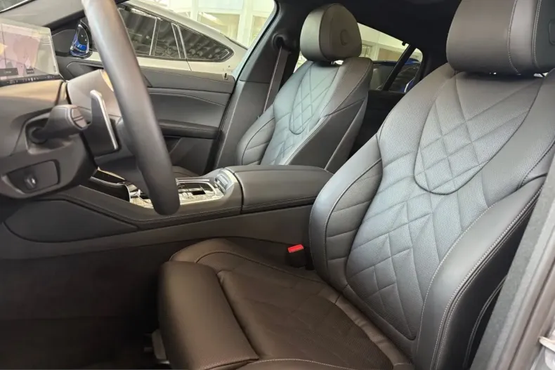 BMW X6 (Seria X) din 2025 cu 12.350 km - oferta BMW239930 - foto 7