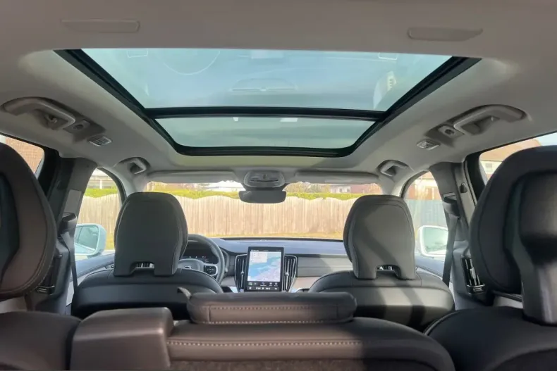 Volvo XC90 din 2025 cu 29.500 km - oferta VOL239933 - foto 17