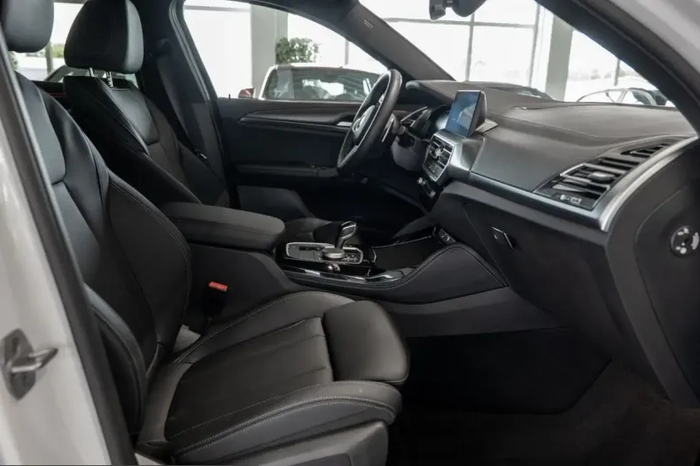 BMW X4 (Seria X) din 2025 cu 9.346 km - oferta BMW239936 - foto 8