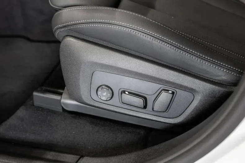 BMW X4 (Seria X) din 2025 cu 9.346 km - oferta BMW239936 - foto 25