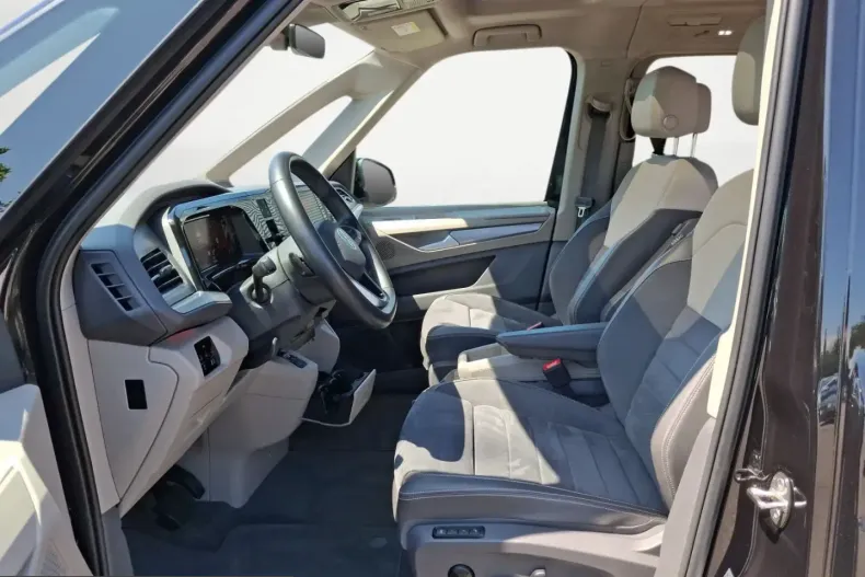 Volkswagen T7 Multivan din 2023 cu 72.202 km - oferta VOL239937 - foto 8