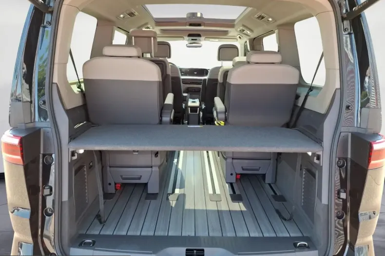 Volkswagen T7 Multivan din 2023 cu 72.202 km - oferta VOL239937 - foto 13