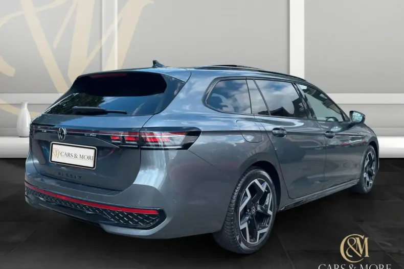 Volkswagen Passat Variant din 2025 cu 22.500 km - oferta VOL239938 - foto 4