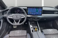 Volkswagen Passat Variant din 2025 cu 22.500 km - oferta VOL239938 - foto 9