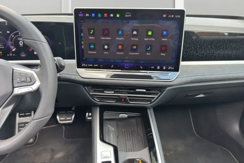 Volkswagen Passat Variant din 2025 cu 22.500 km - oferta VOL239938 - foto 14