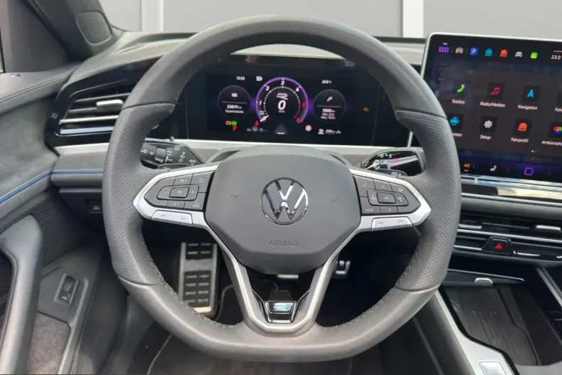 Volkswagen Passat Variant din 2025 cu 22.500 km - oferta VOL239938 - foto 16