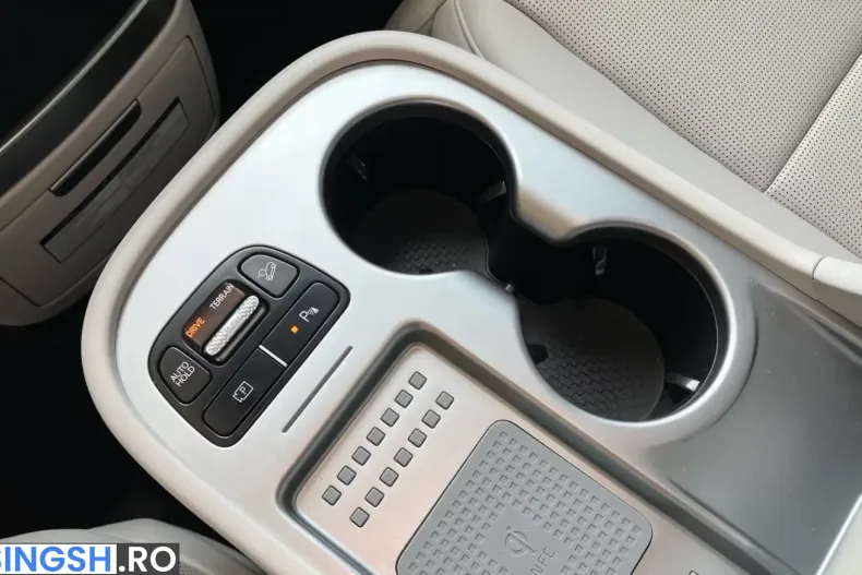 Hyundai IONIQ 9 din 2025 cu 10.000 km - oferta HYU239942 - foto 16