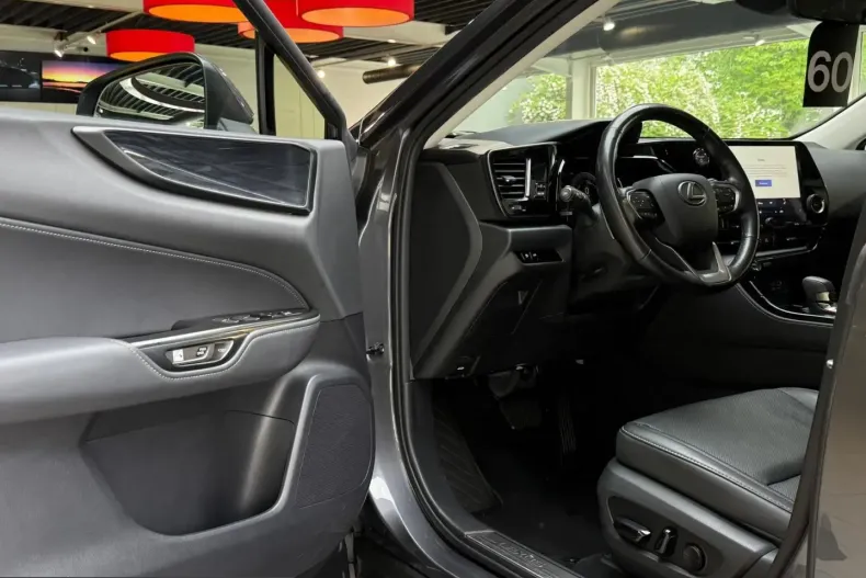 Lexus NX 350h din 2023 cu 84.843 km - oferta LEX239944 - foto 12