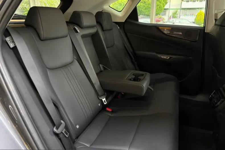 Lexus NX 350h din 2023 cu 84.843 km - oferta LEX239944 - foto 23