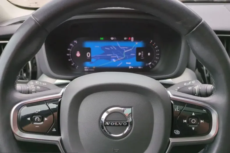 Volvo XC60 din 2023 cu 77.600 km - oferta VOL239946 - foto 22