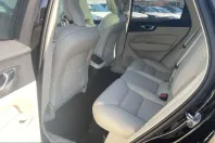 Volvo XC60 din 2022 cu 66.043 km - oferta VOL239947 - foto 14