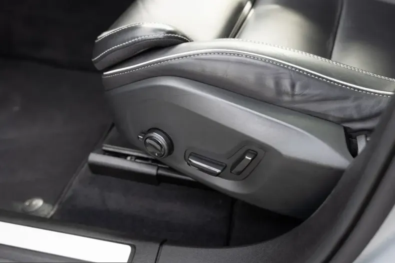 Volvo XC60 din 2023 cu 26.844 km - oferta VOL239948 - foto 17