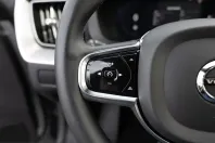 Volvo XC60 din 2023 cu 26.844 km - oferta VOL239948 - foto 33