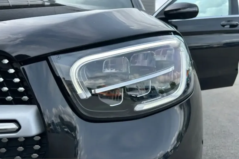 Mercedes-Benz GLC 300 (Clasa GLC) din 2022 cu 57.950 km - oferta MER239949 - foto 18