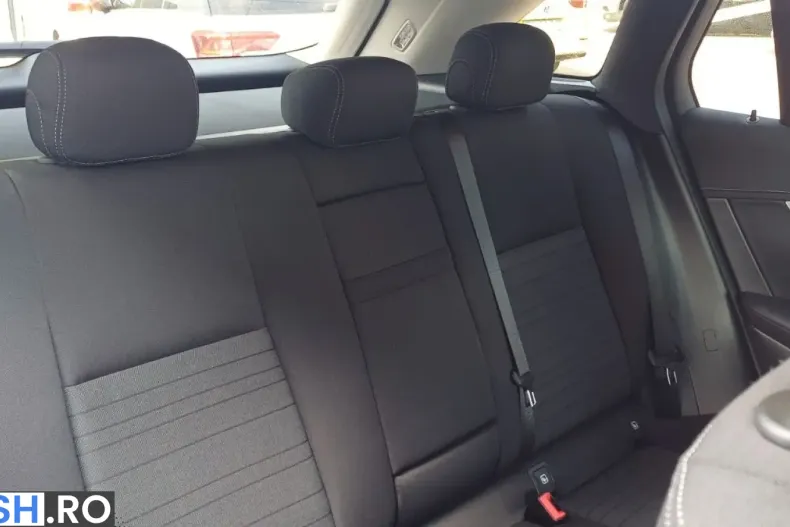 Mercedes-Benz GLC 300 (Clasa GLC) din 2022 cu 44.000 km - oferta MER239950 - foto 13
