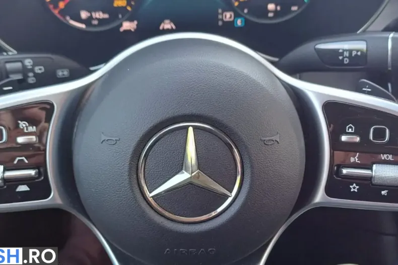 Mercedes-Benz GLC 300 (Clasa GLC) din 2022 cu 44.000 km - oferta MER239950 - foto 15