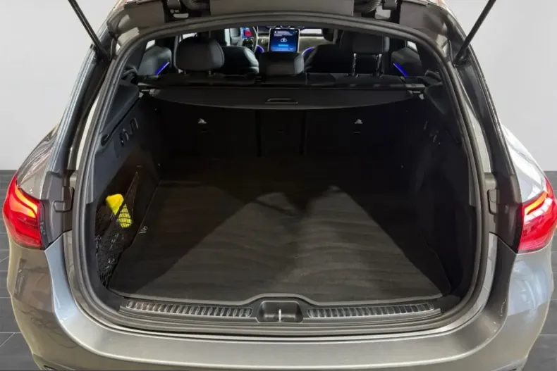 Mercedes-Benz GLC 300 (Clasa GLC) din 2023 cu 42.209 km - oferta MER239968 - foto 17
