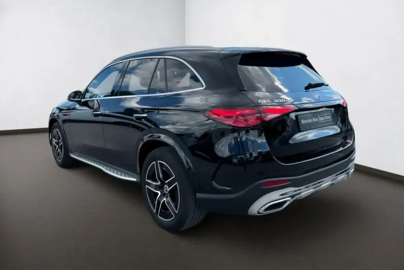 Mercedes-Benz GLC 300 (Clasa GLC) din 2023 cu 63.490 km - oferta MER239971 - foto 4