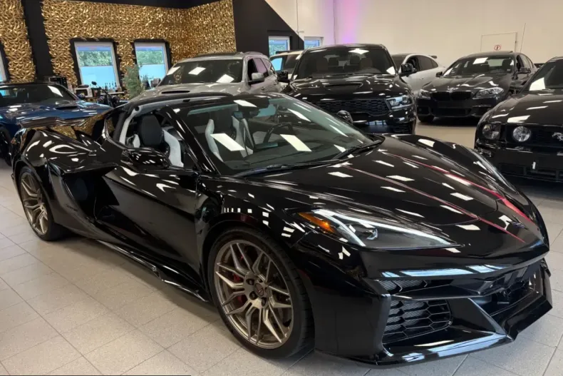 Corvette Z06 din 2023 cu 3.400 km - oferta COR239989 - foto 3