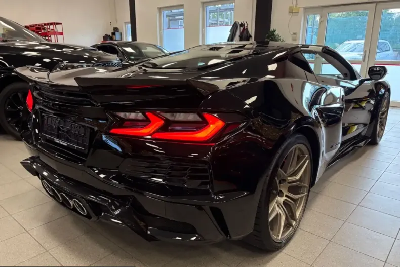 Corvette Z06 din 2023 cu 3.400 km - oferta COR239989 - foto 4