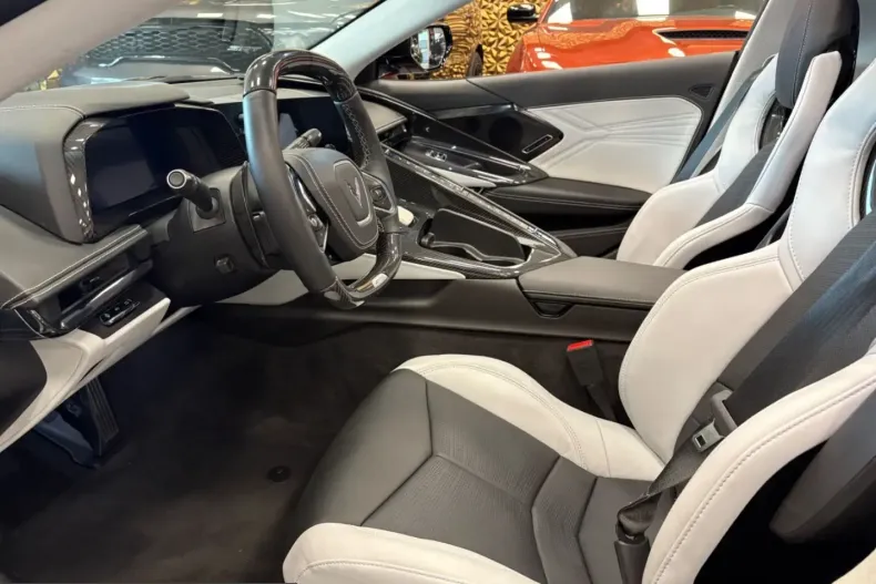 Corvette Z06 din 2023 cu 3.400 km - oferta COR239989 - foto 7