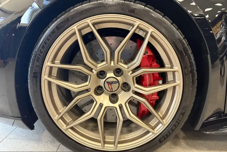 Corvette Z06 din 2023 cu 3.400 km - oferta COR239989 - foto 12